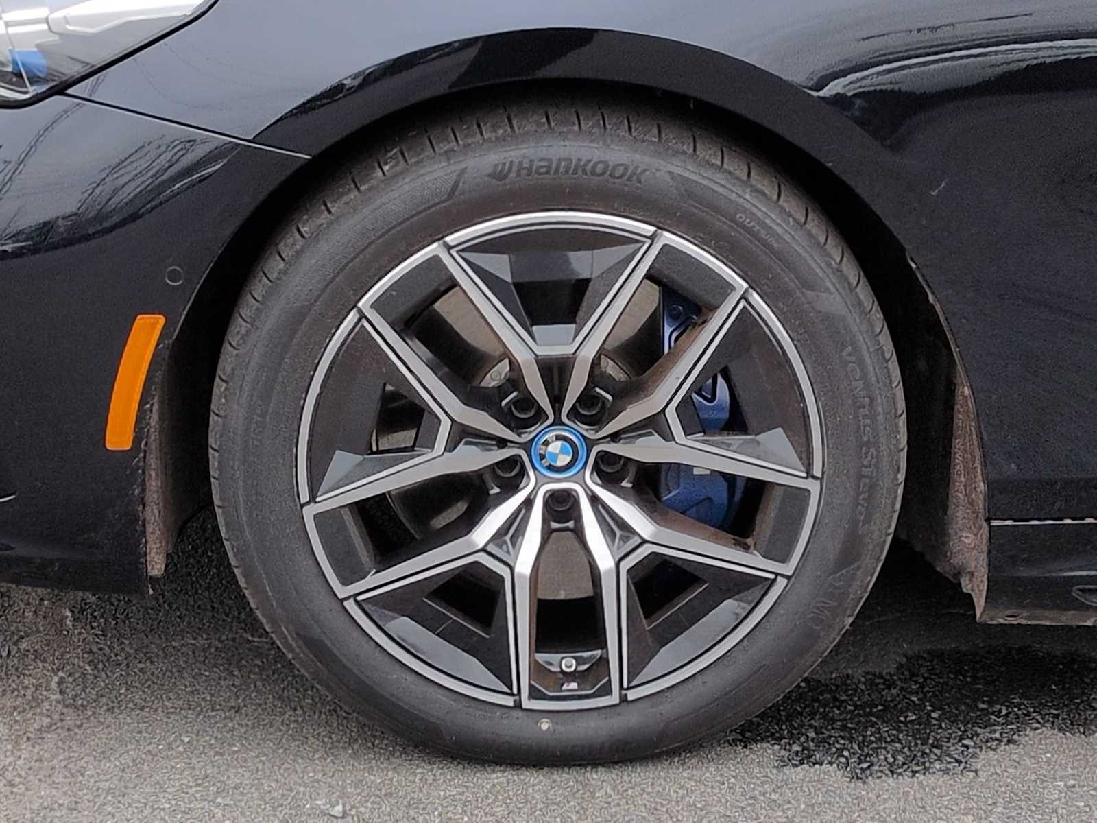 Thumbnail: 2025 BMW i5 - 13