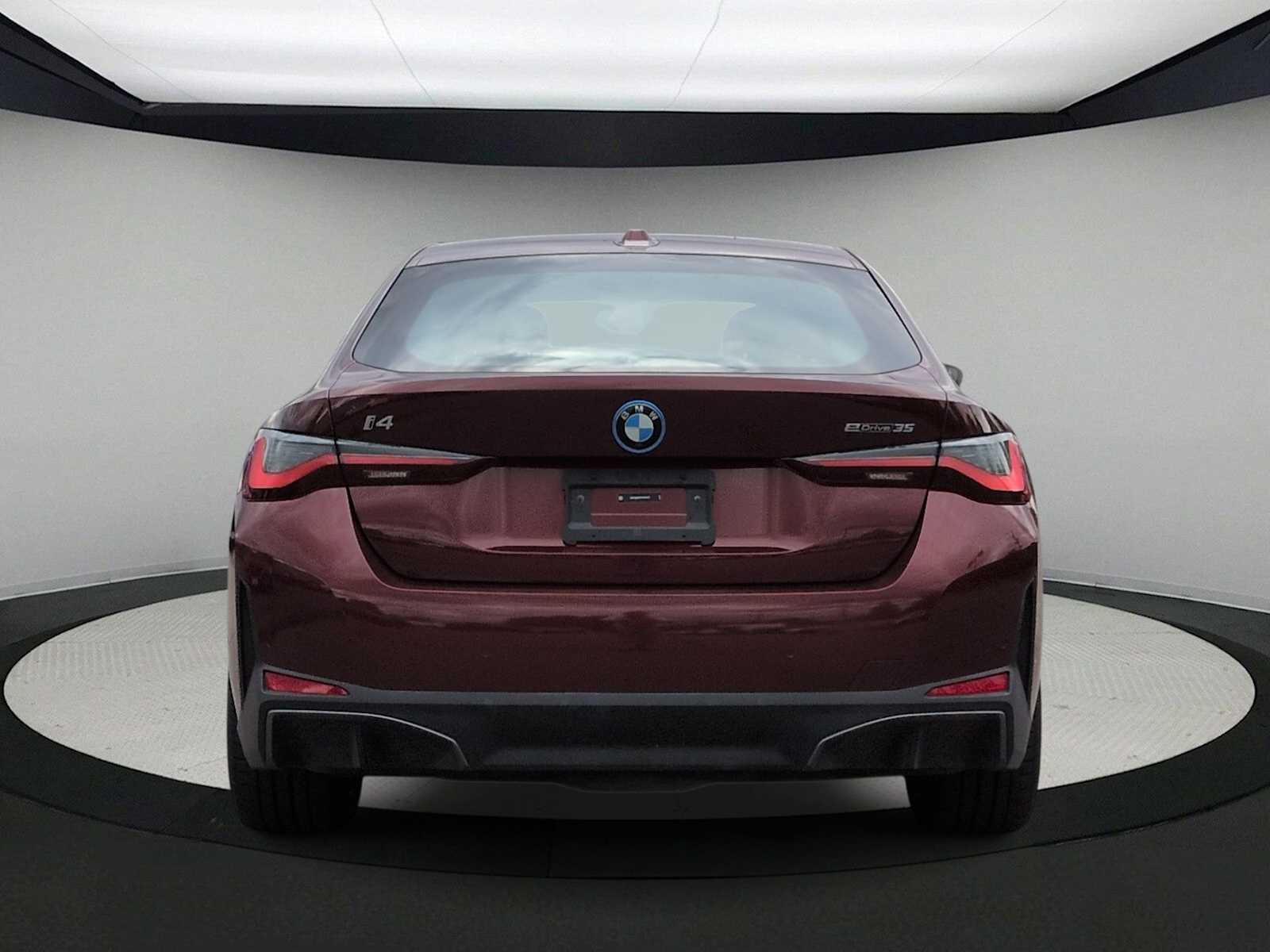 Thumbnail: 2023 BMW i4 - 7