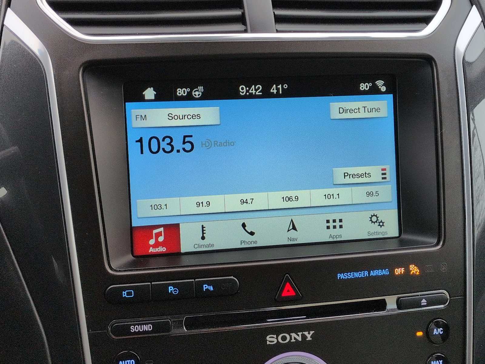 Thumbnail: 2017 Ford Explorer - 32