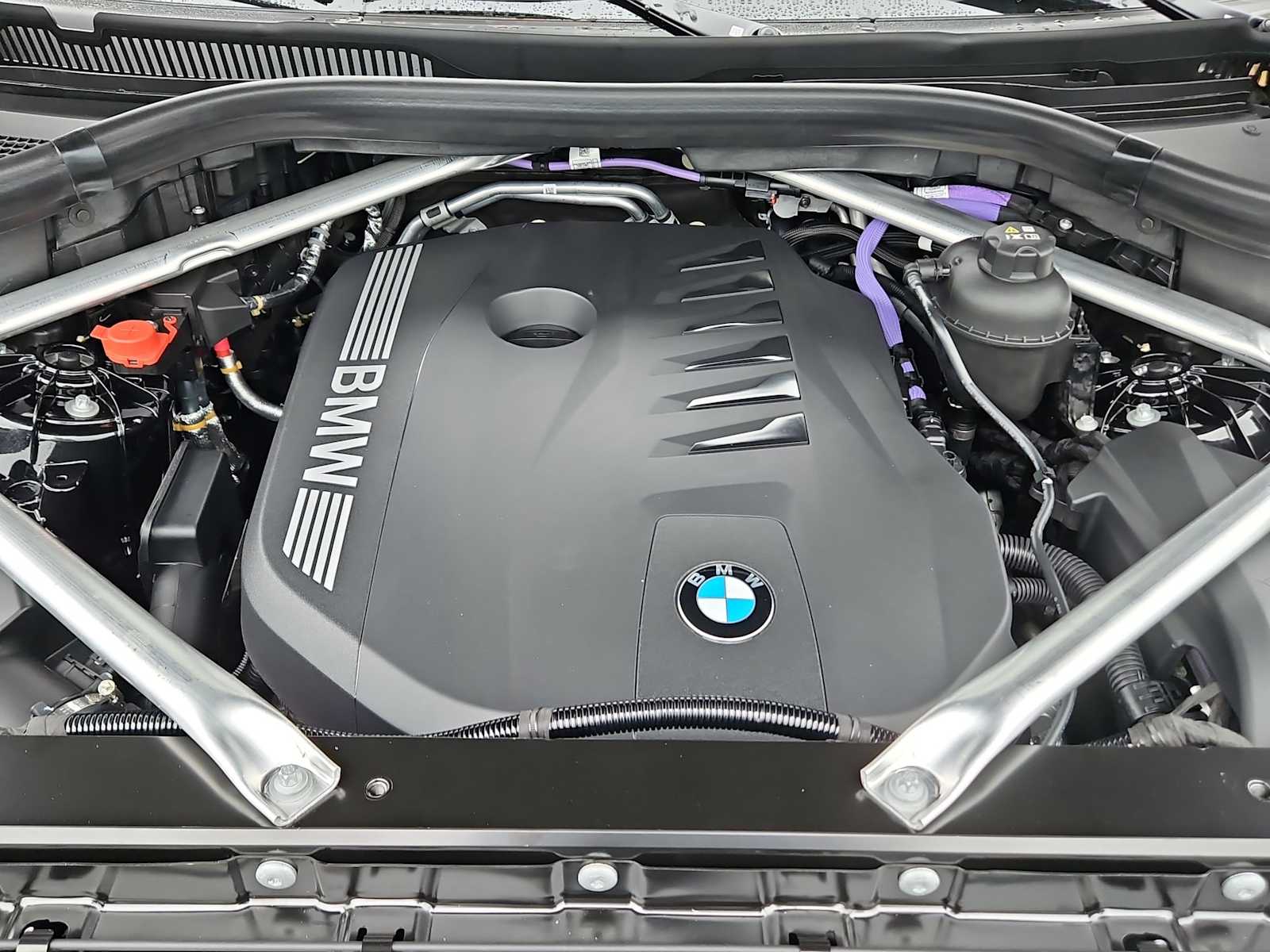 Thumbnail: 2026 BMW X5 - 13