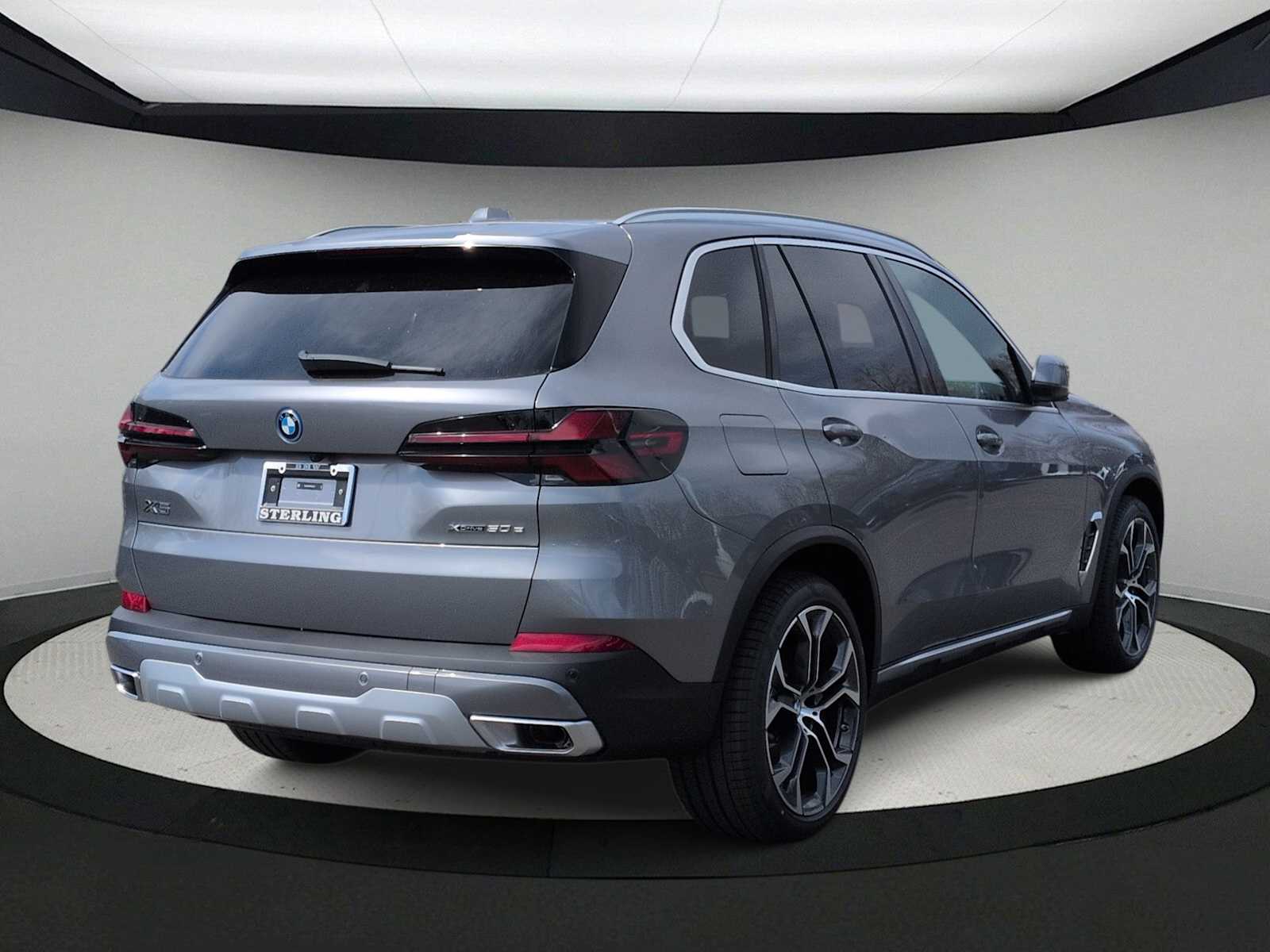 Thumbnail: 2026 BMW X5 - 8