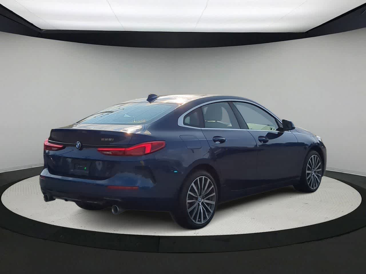 Thumbnail: 2024 BMW 2 Series - 8