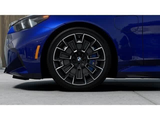 Thumbnail: 2026 BMW M5 - 6