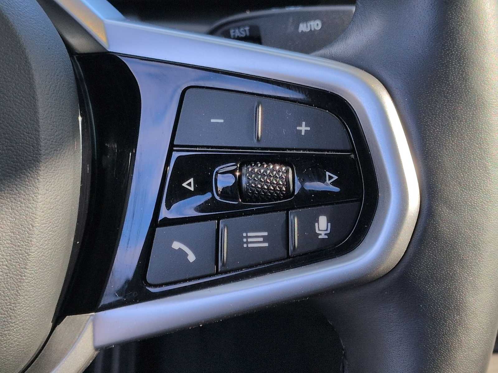 Thumbnail: 2025 BMW i4 - 27