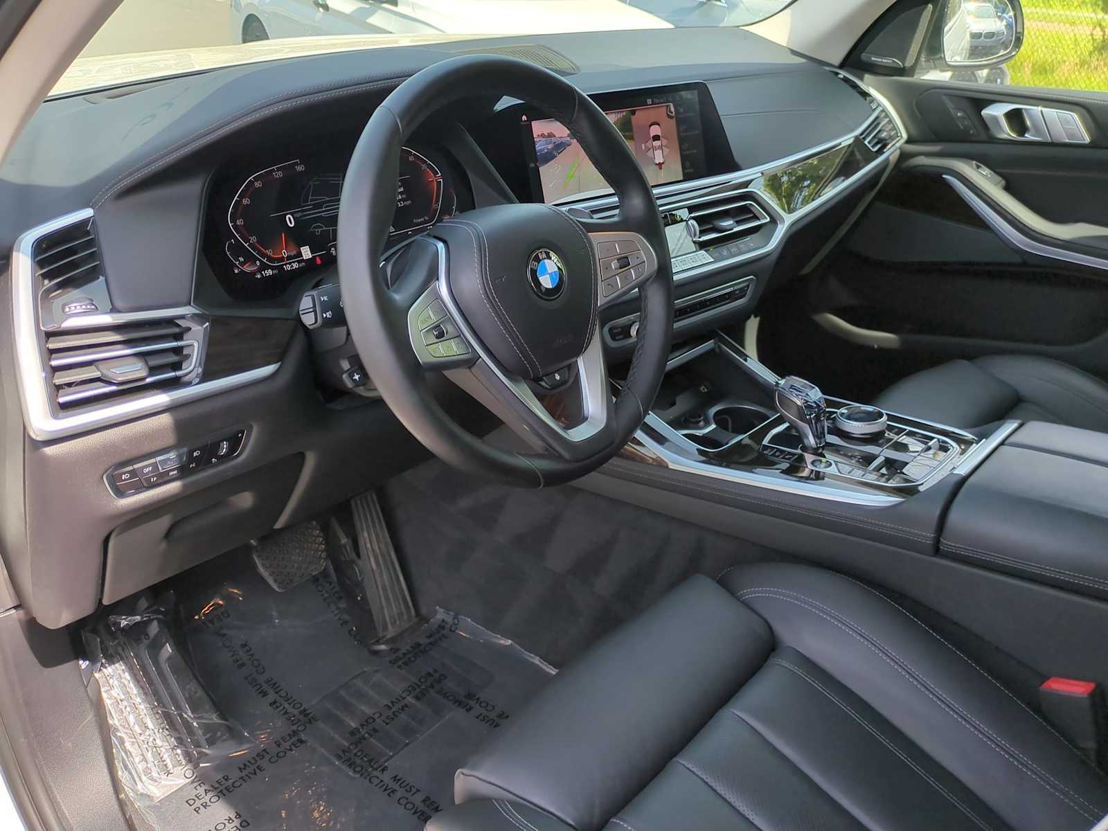 Thumbnail: 2021 BMW X7 - 10