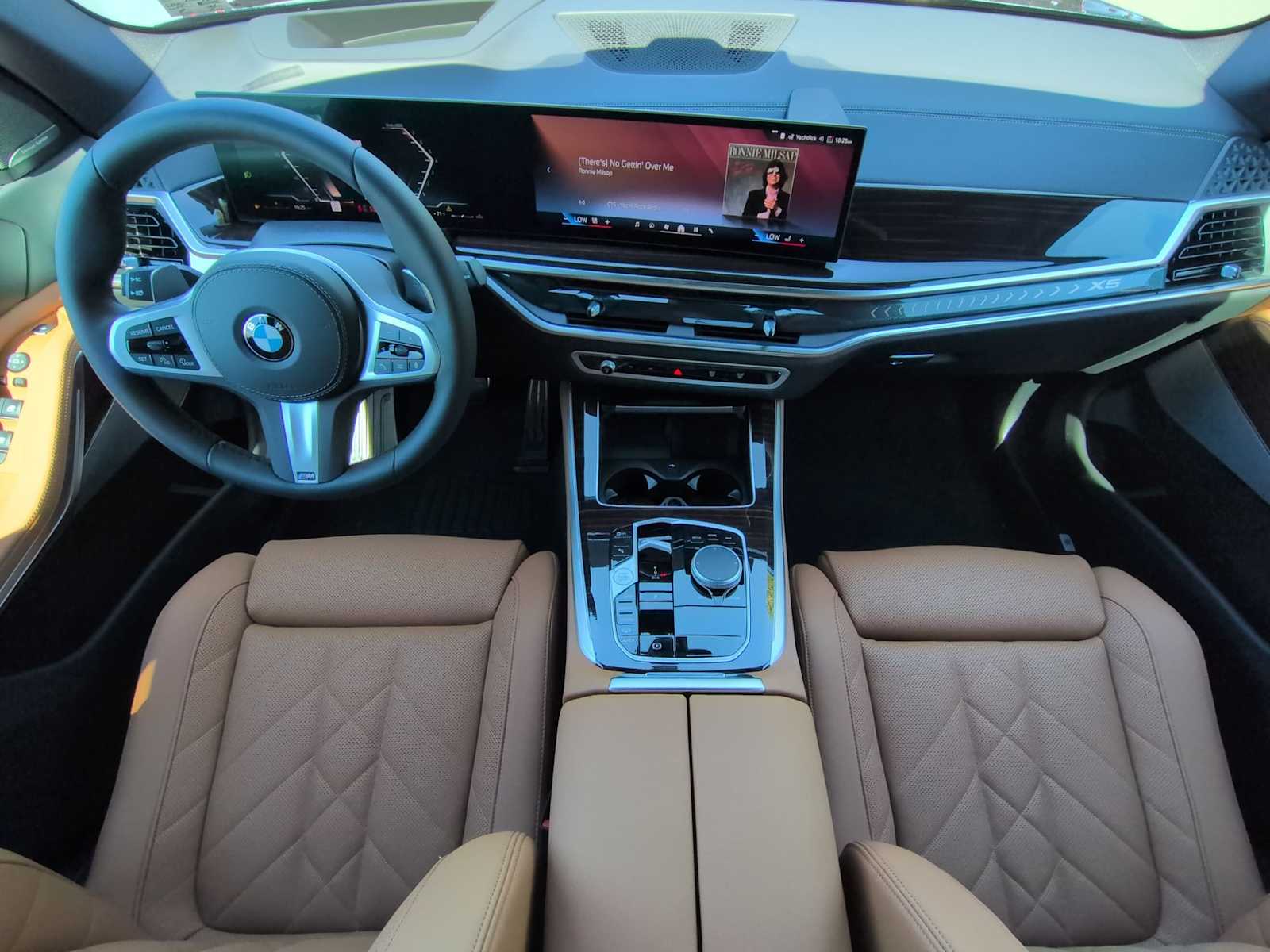 Thumbnail: 2026 BMW X5 - 16