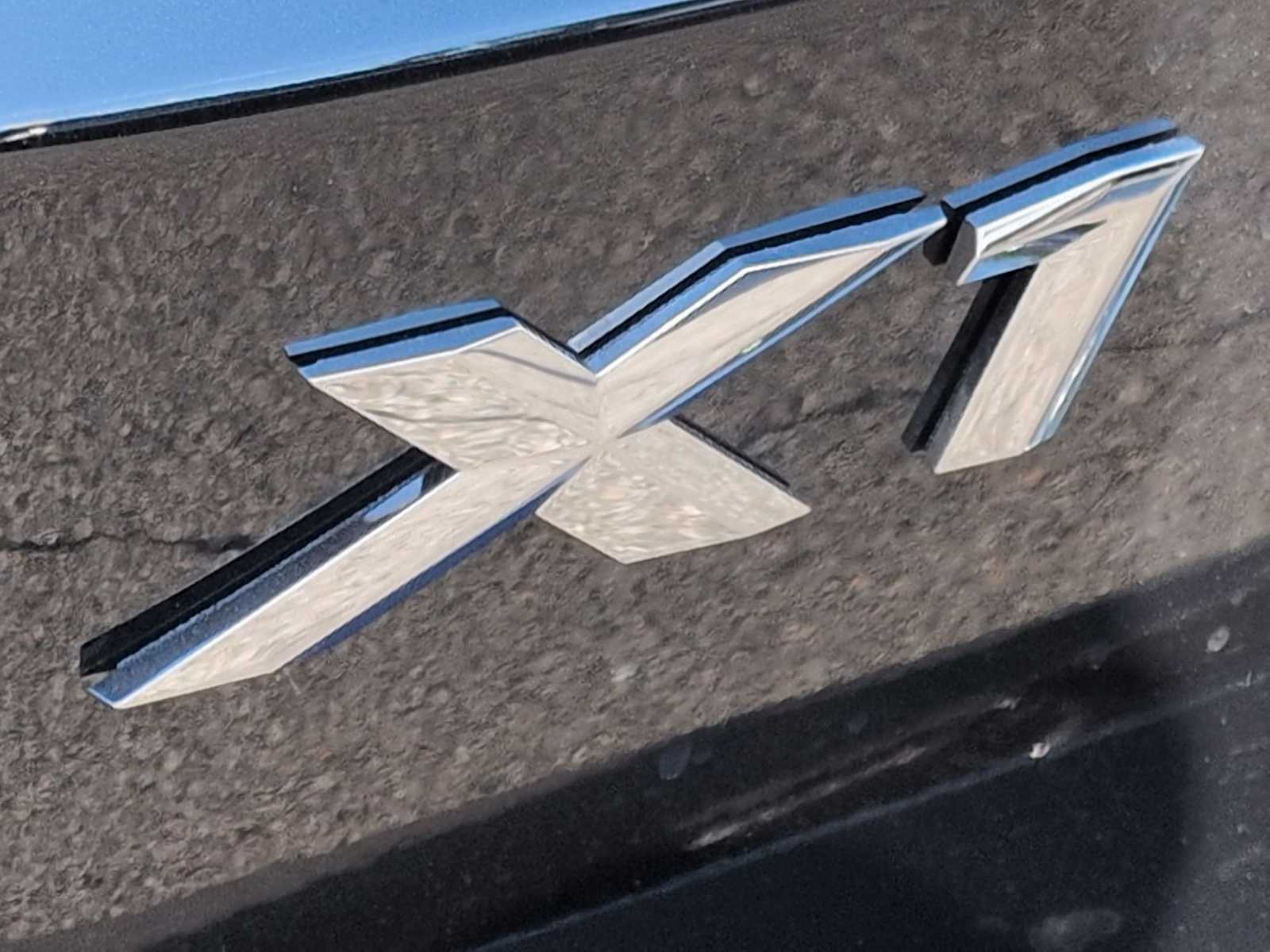 Thumbnail: 2026 BMW X1 - 13