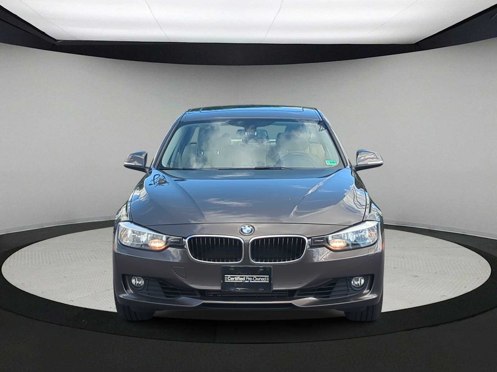 Thumbnail: 2015 BMW 3 Series - 3