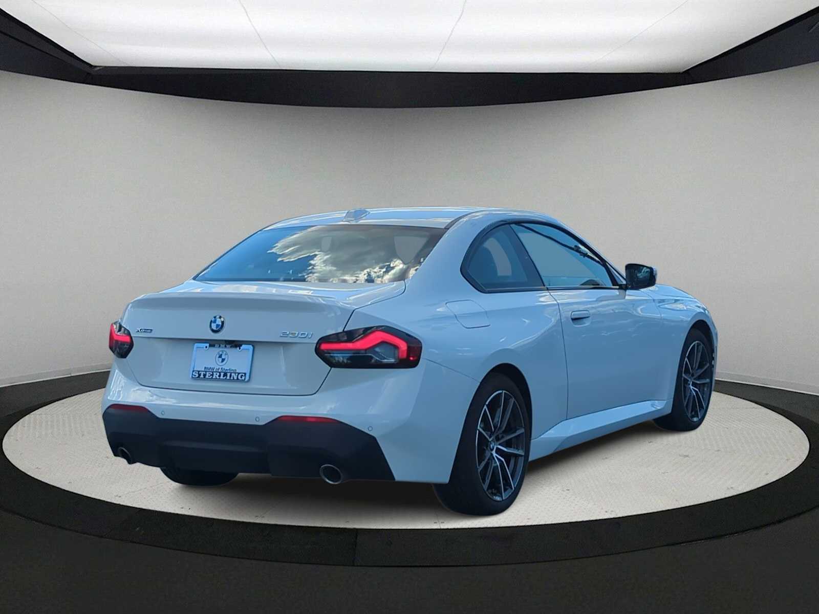 Thumbnail: 2024 BMW 2 Series - 8