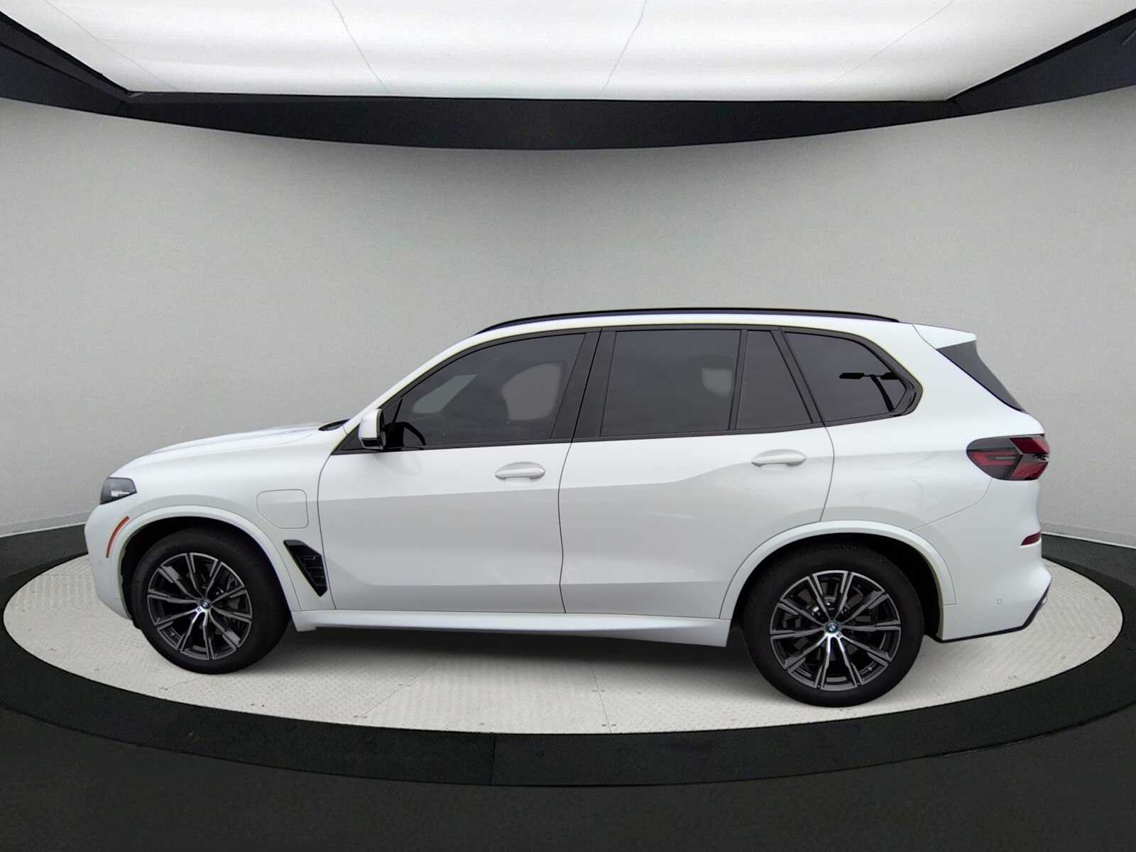 Thumbnail: 2024 BMW X5 - 5