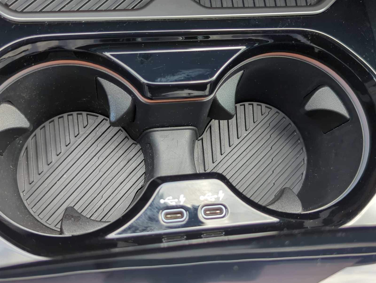 Thumbnail: 2024 BMW i5 - 32