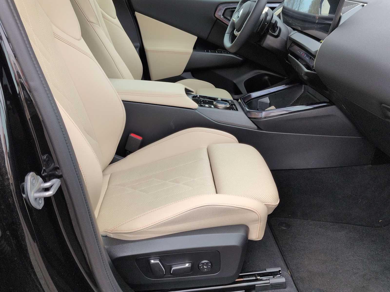 Thumbnail: 2025 BMW X3 - 24