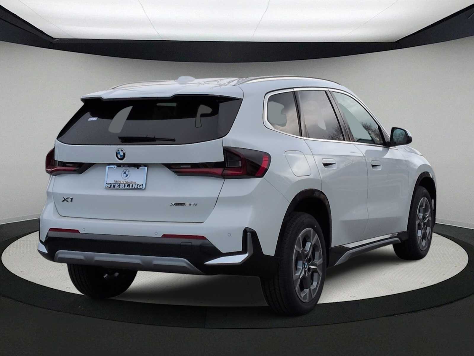 Thumbnail: 2026 BMW X1 - 8