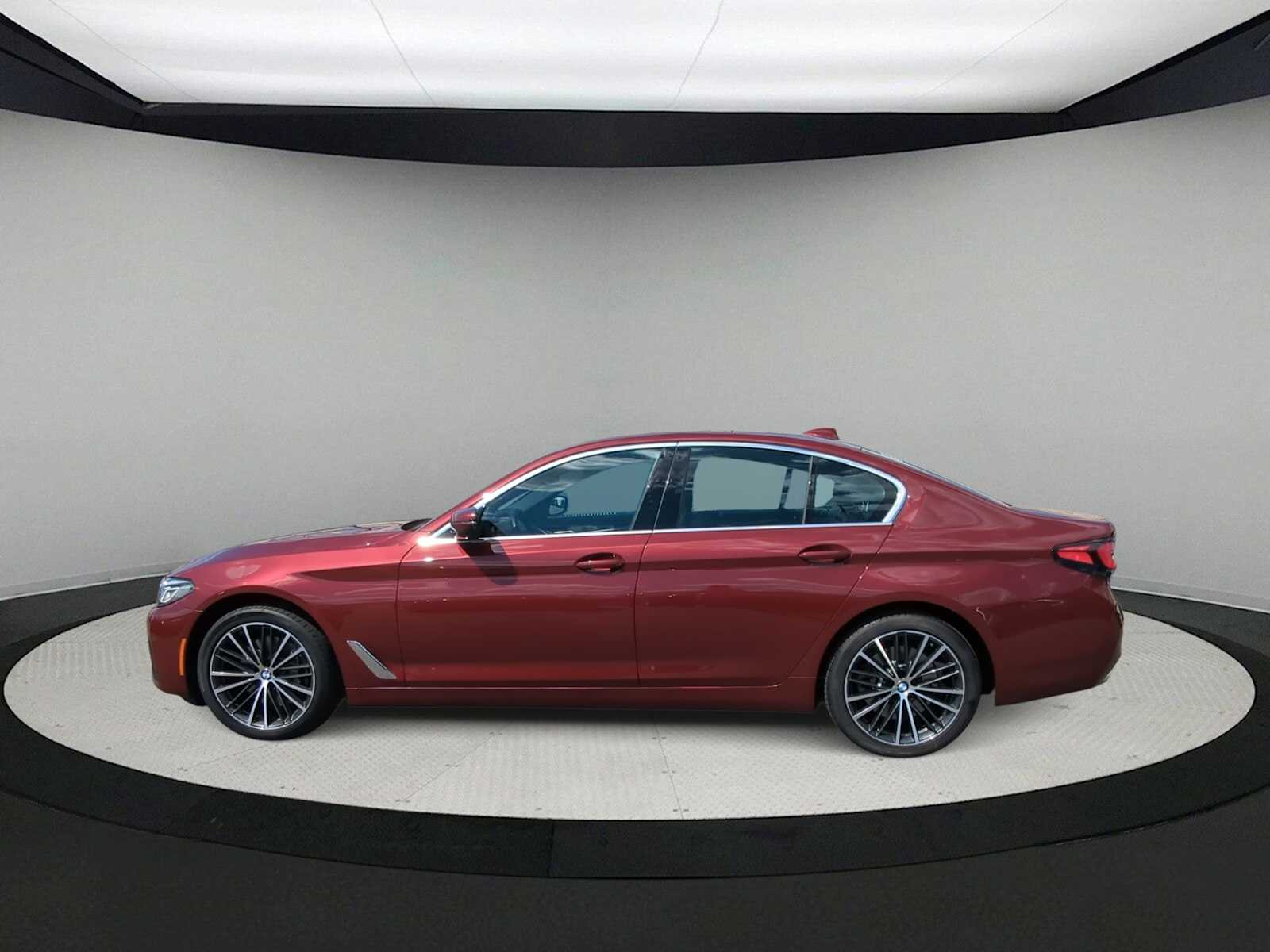 Thumbnail: 2023 BMW 5 Series - 5