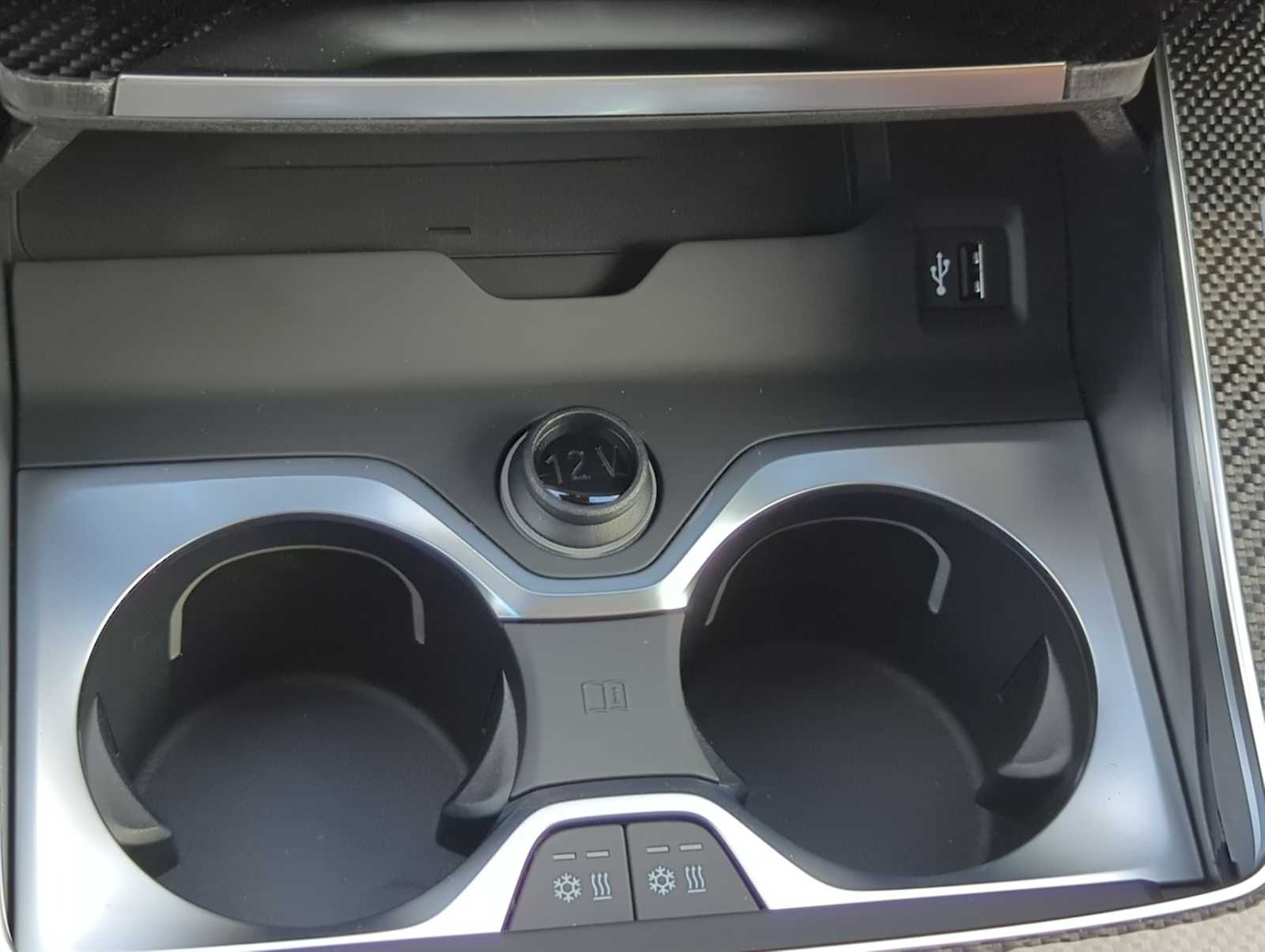 Thumbnail: 2026 BMW X7 - 32