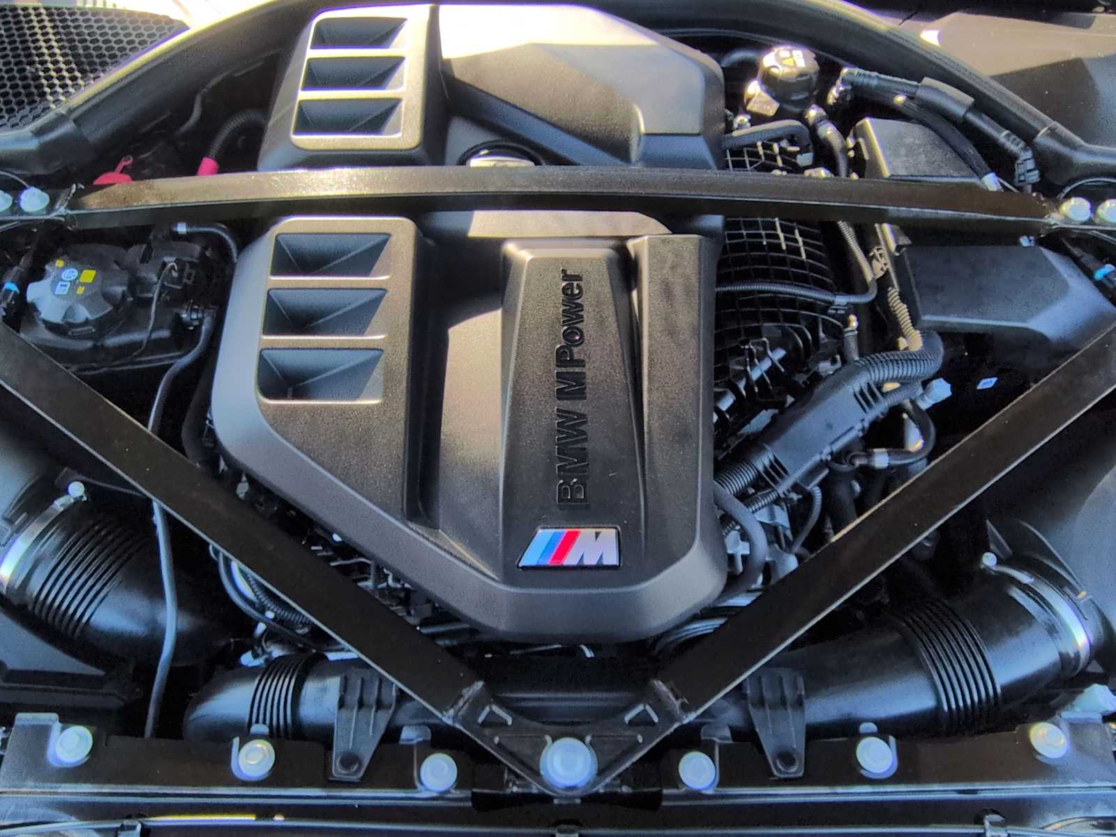 Thumbnail: 2024 BMW M3 - 15