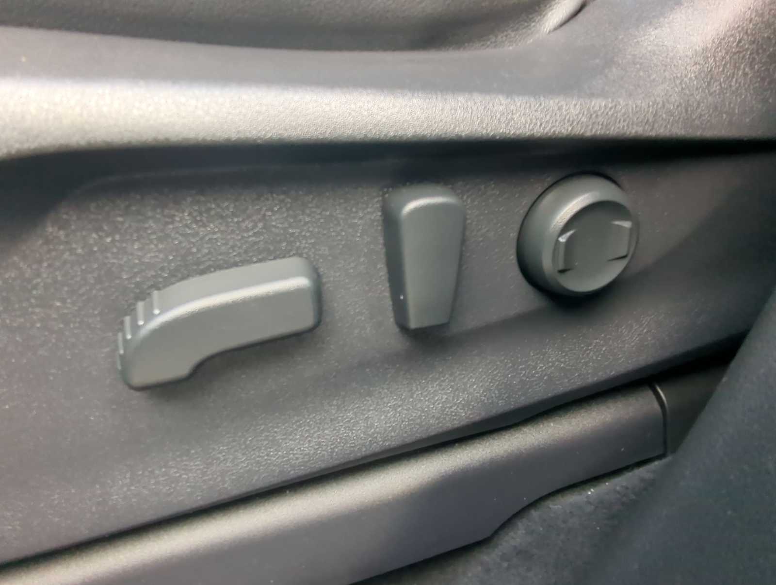 Thumbnail: 2022 Subaru Ascent - 18