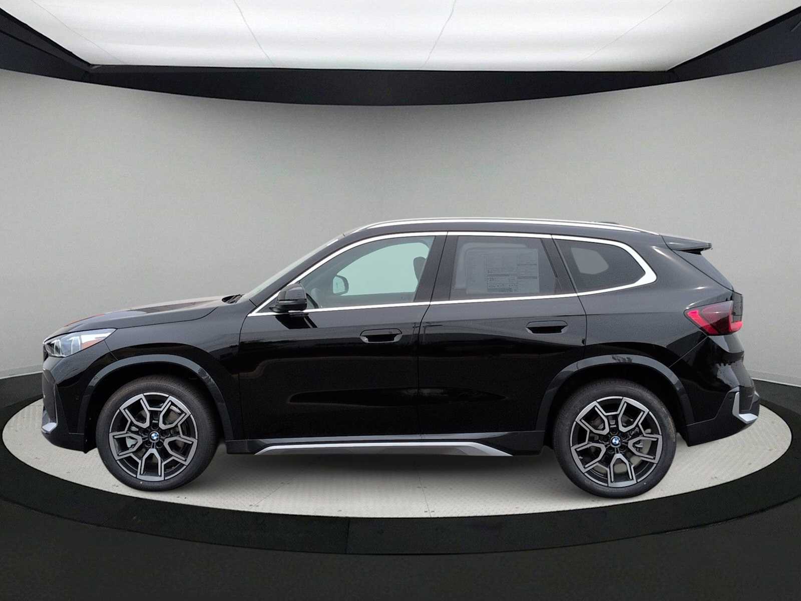 Thumbnail: 2026 BMW X1 - 5