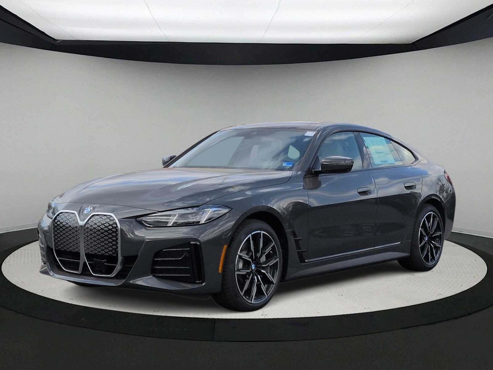 Thumbnail: 2026 BMW i4 - 4