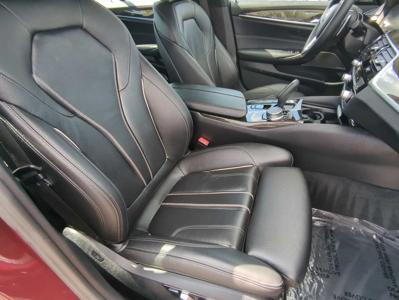 Thumbnail: 2023 BMW 5 Series - 22