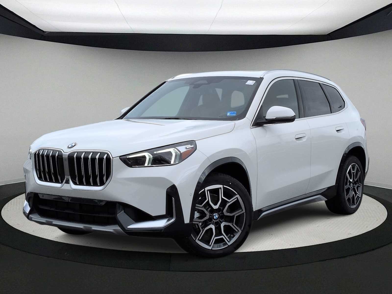 Thumbnail: 2026 BMW X1 - 1