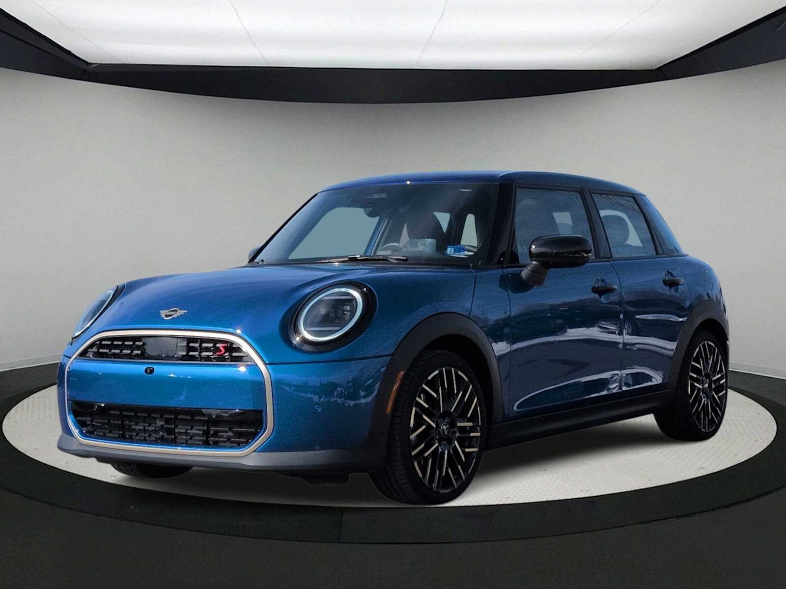 Thumbnail: 2025 MINI Cooper Hardtop - 4