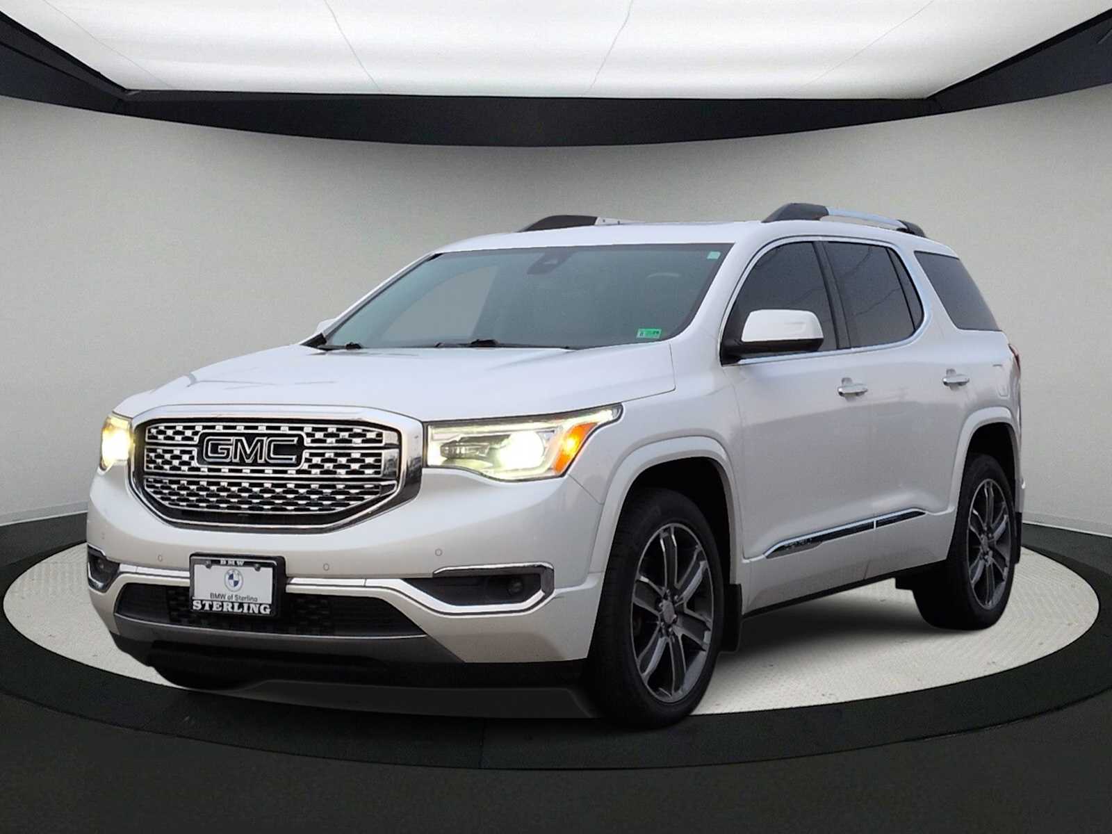 Thumbnail: 2017 GMC Acadia - 4