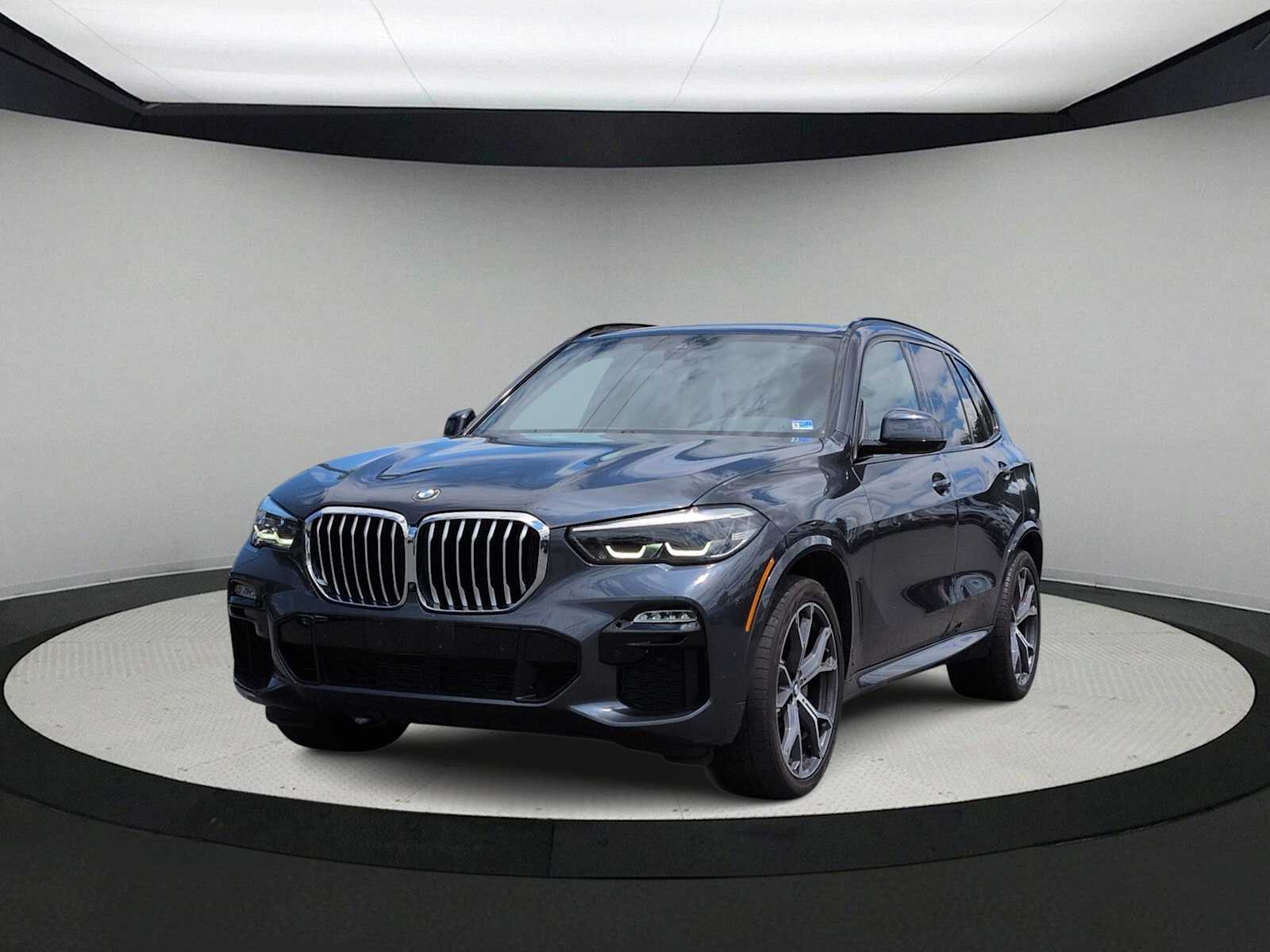Thumbnail: 2021 BMW X5 - 4