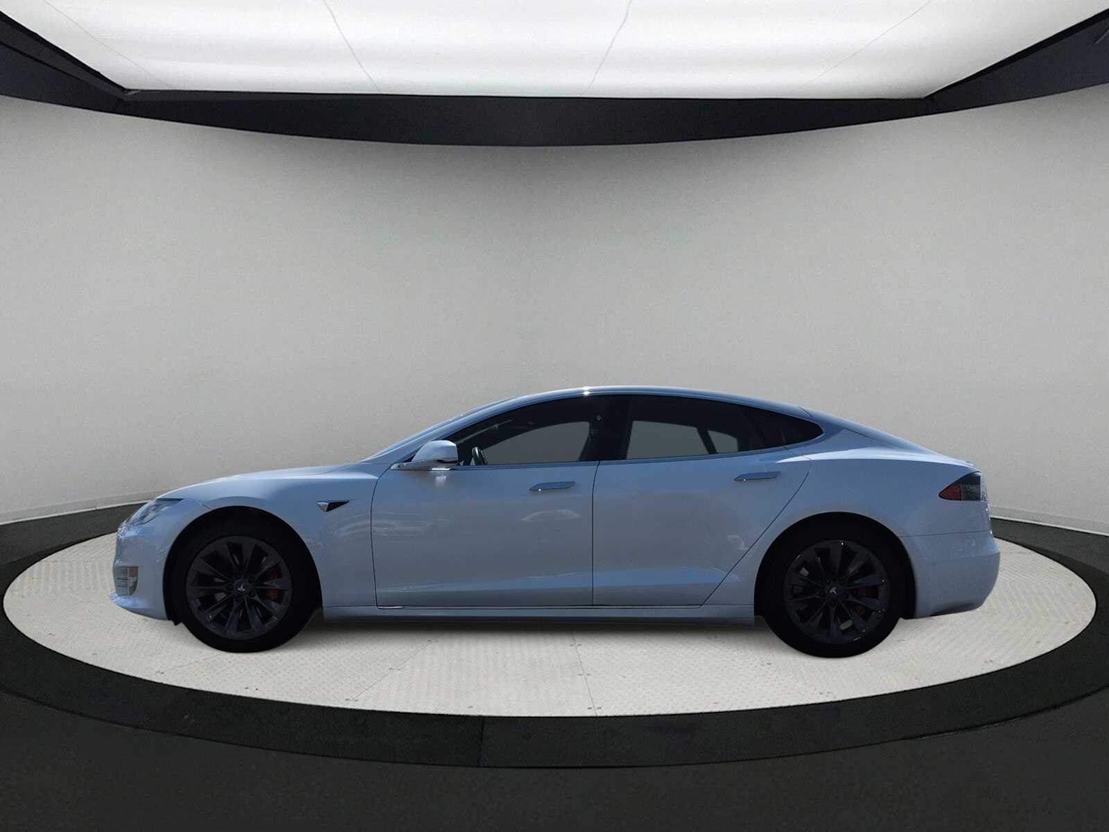 Thumbnail: 2020 Tesla Model S - 5
