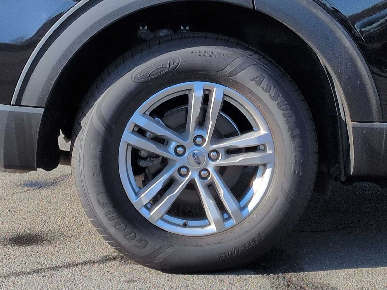 Thumbnail: 2023 Ford Explorer - 14