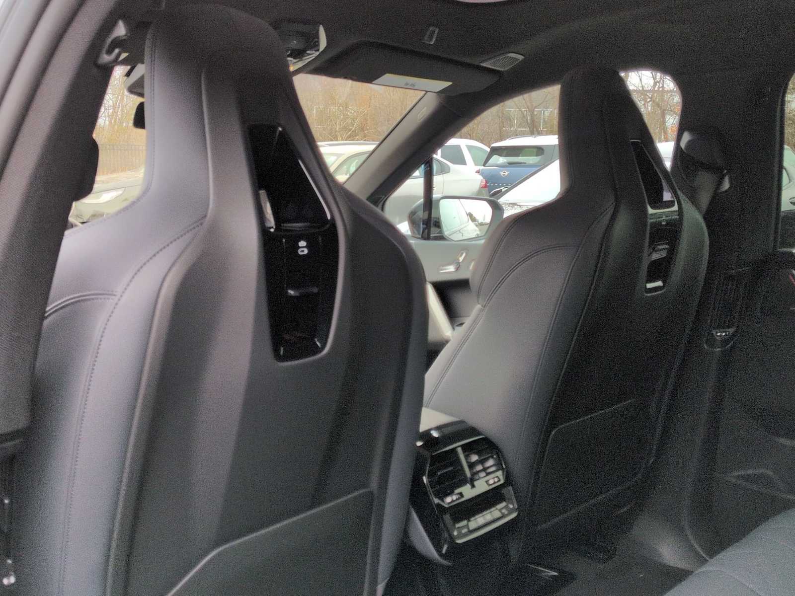 Thumbnail: 2026 BMW iX - 20