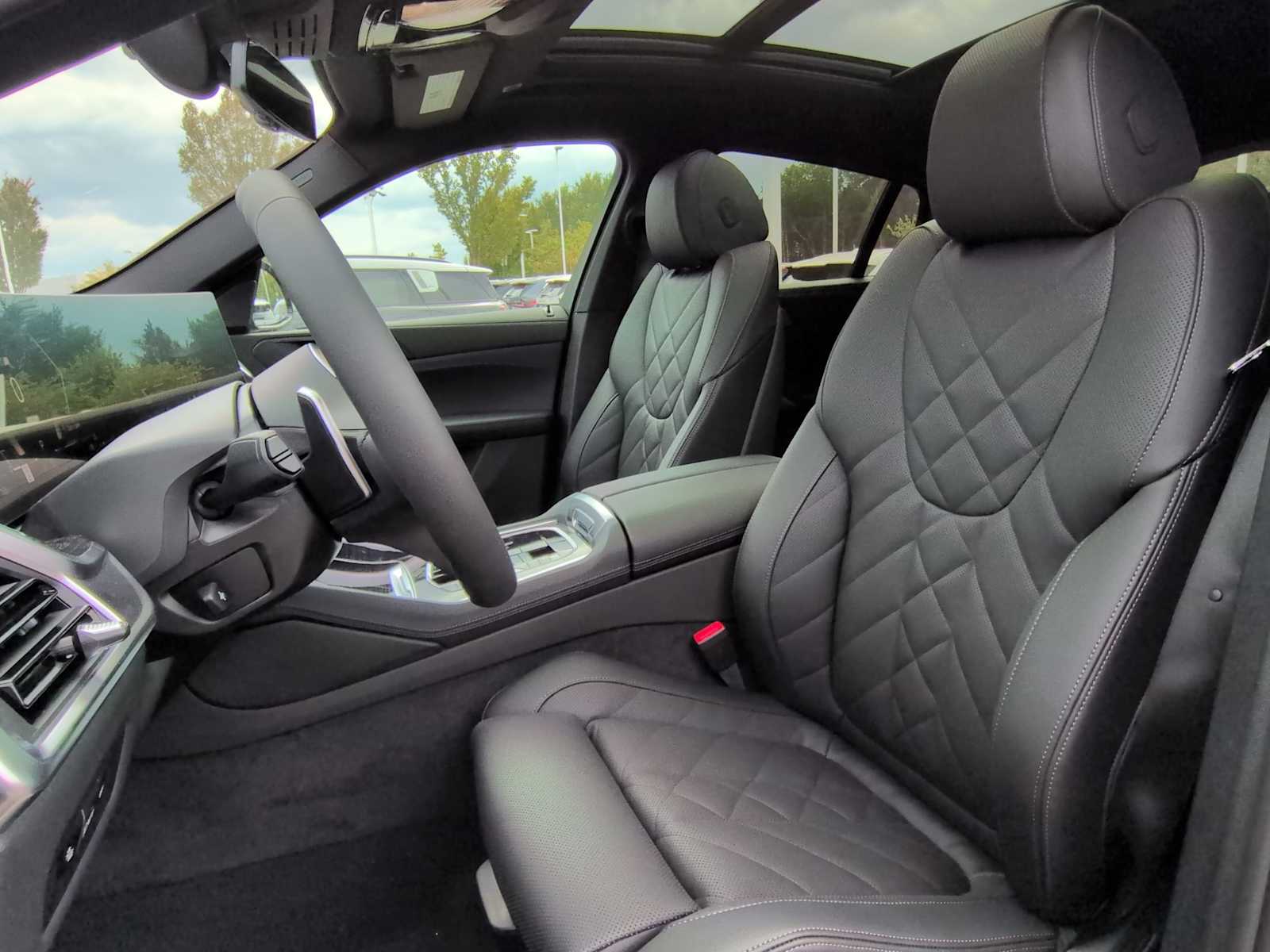 Thumbnail: 2026 BMW X6 - 17