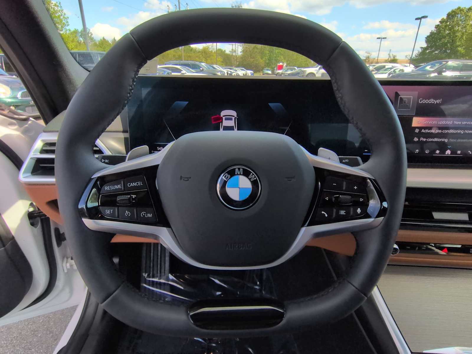 Thumbnail: 2025 BMW 3 Series - 26
