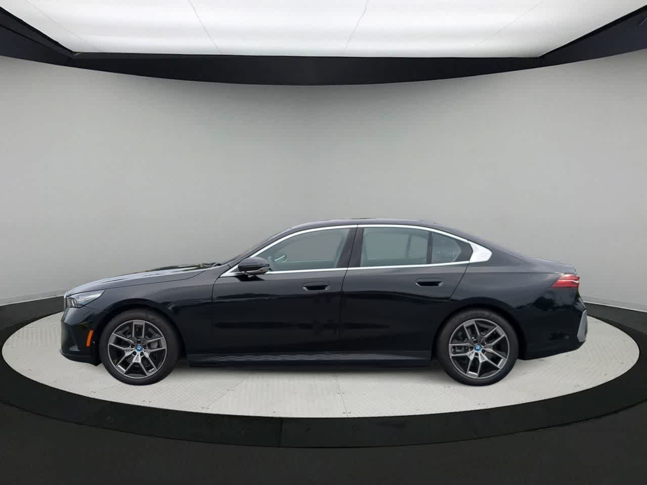 Thumbnail: 2025 BMW i5 - 5
