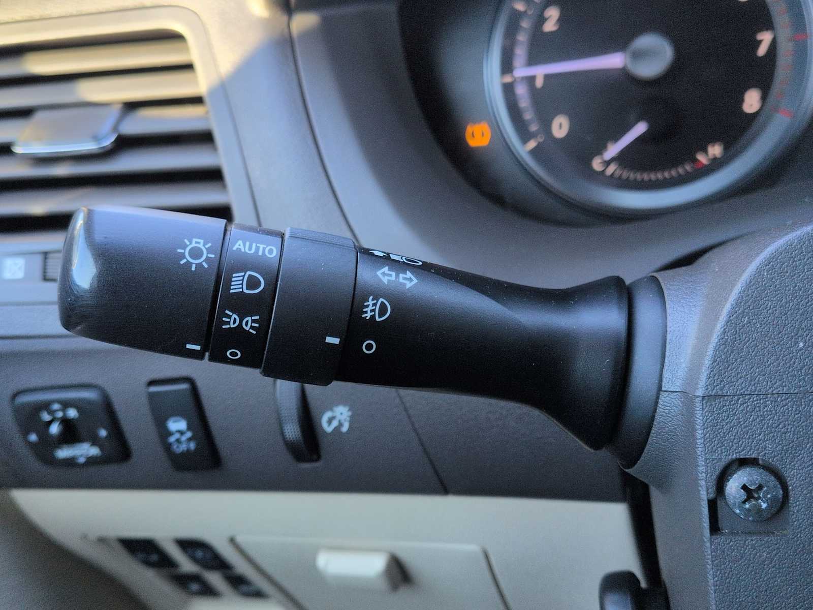 Thumbnail: 2011 Lexus ES - 29