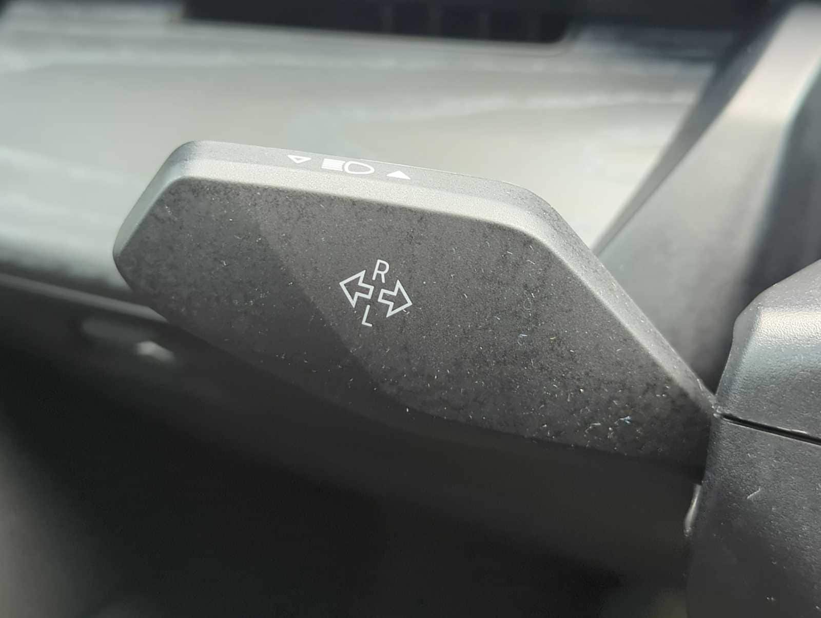 Thumbnail: 2024 BMW i5 - 27