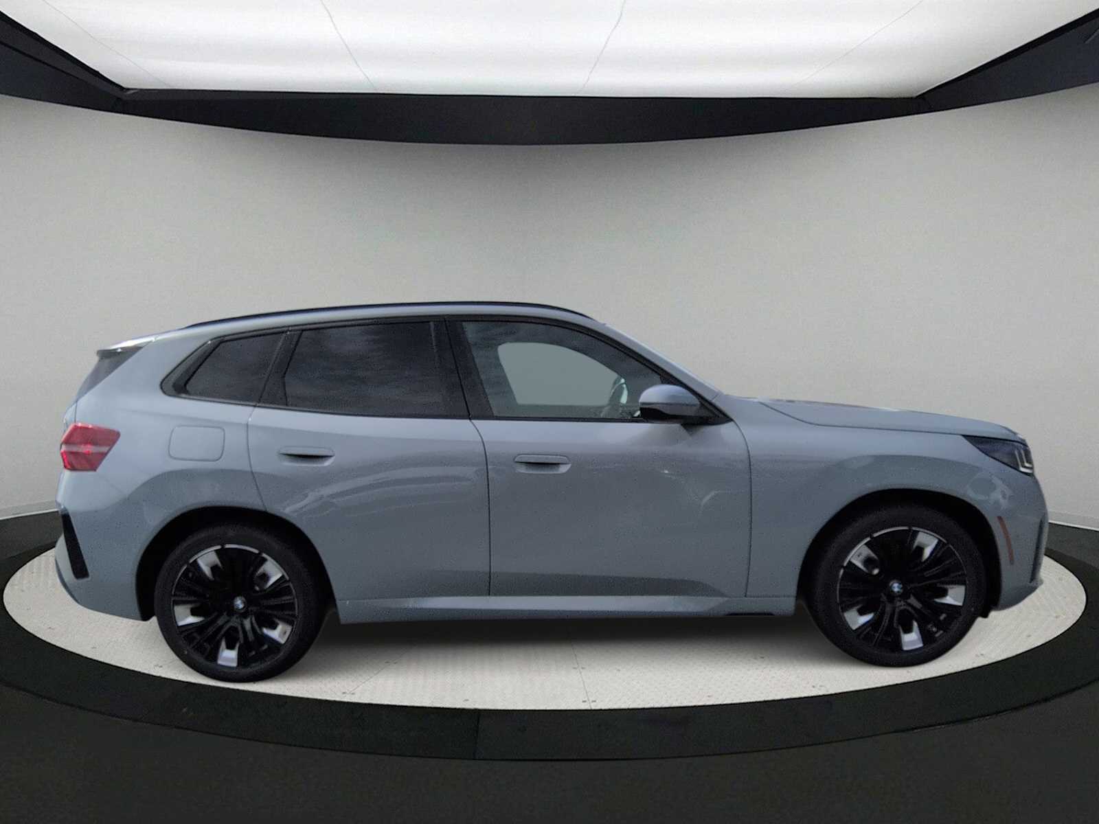 Thumbnail: 2026 BMW X3 - 9