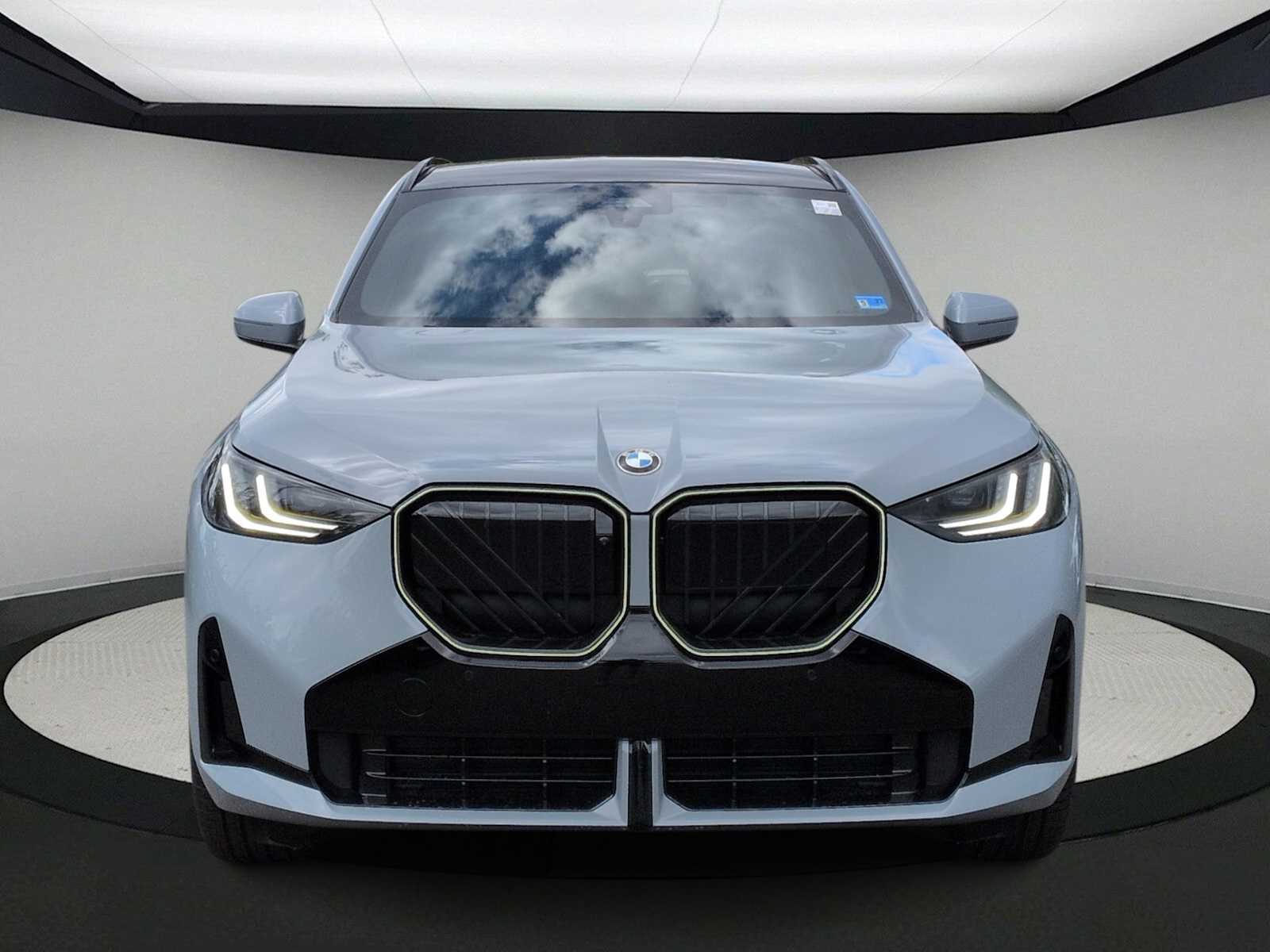 Thumbnail: 2026 BMW X3 - 3