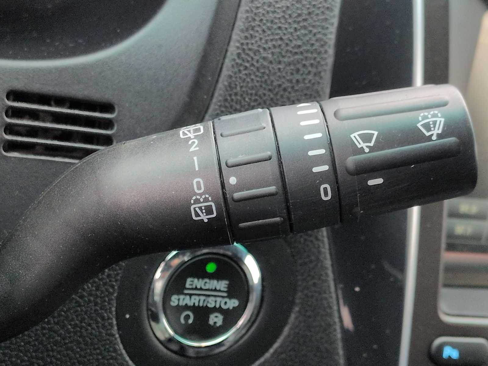 Thumbnail: 2016 Ford Explorer - 26