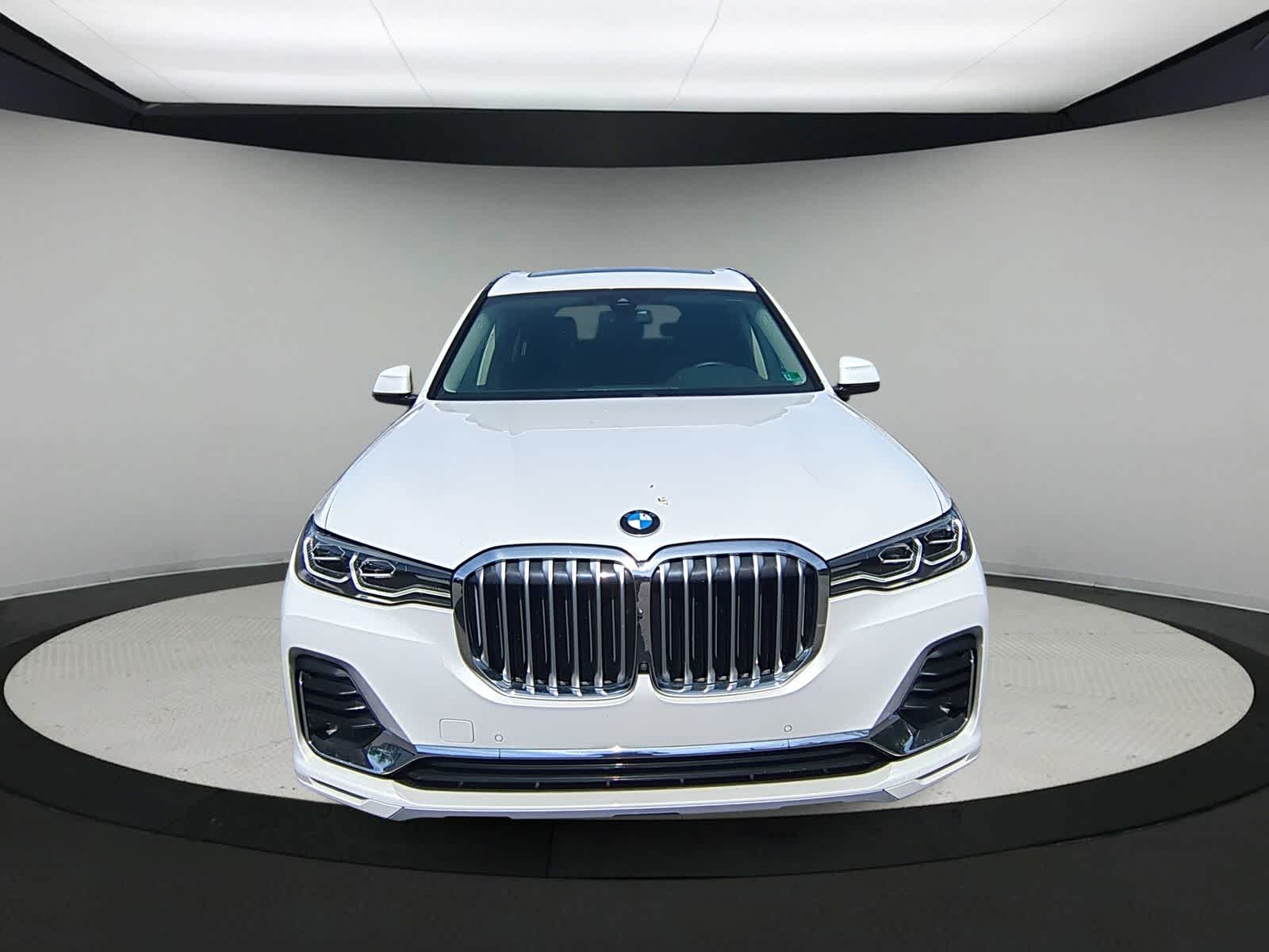 Thumbnail: 2021 BMW X7 - 3