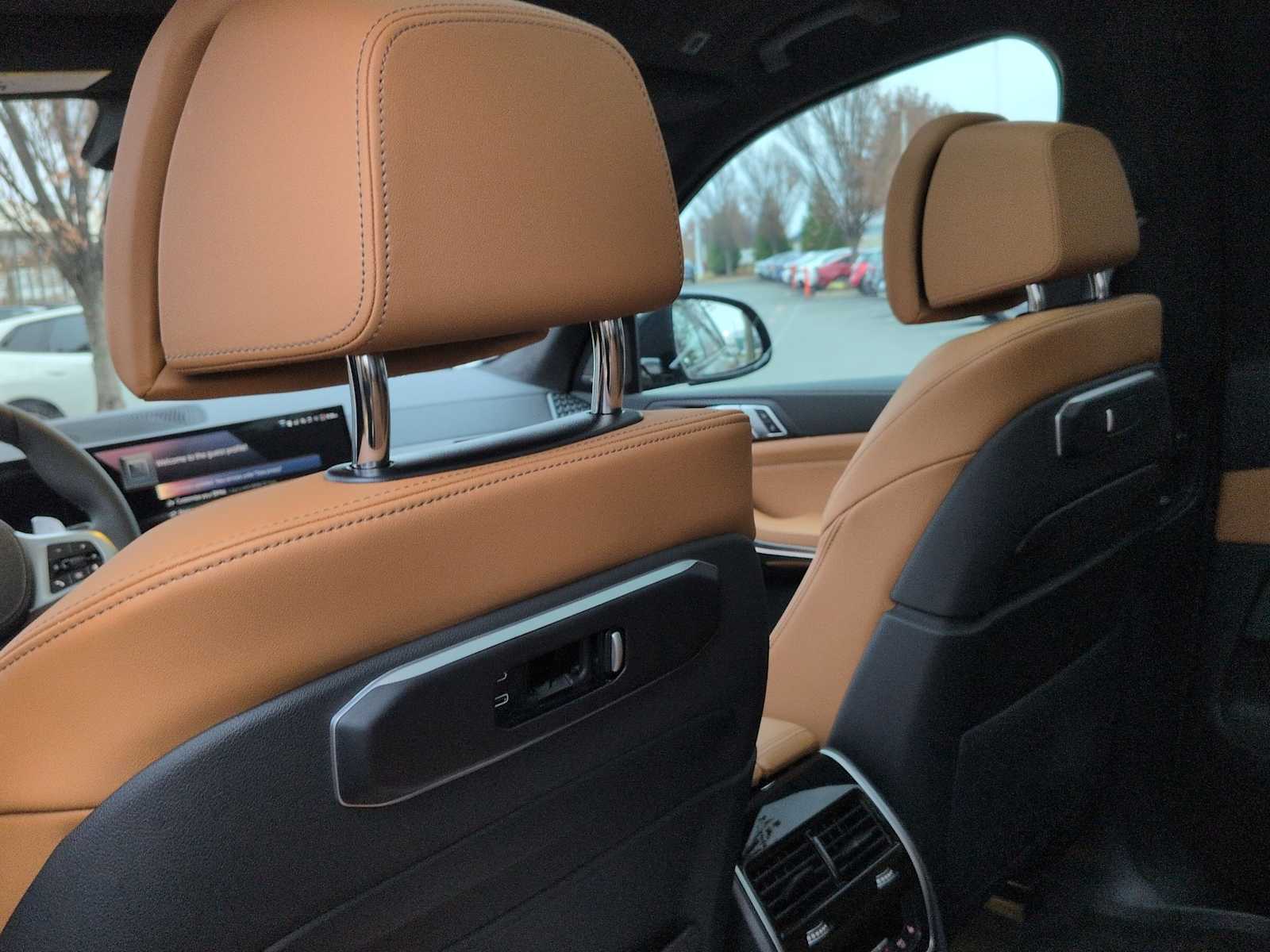 Thumbnail: 2026 BMW X7 - 19