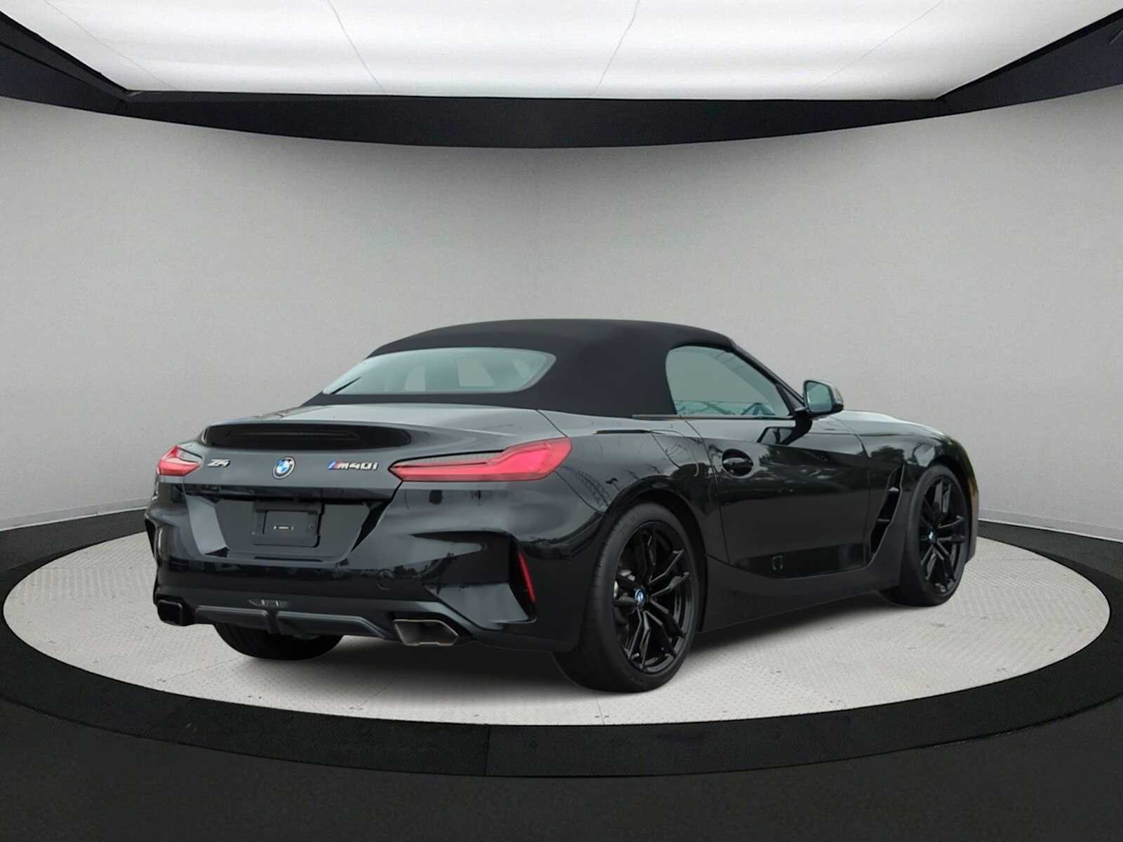 Thumbnail: 2024 BMW Z4 - 8