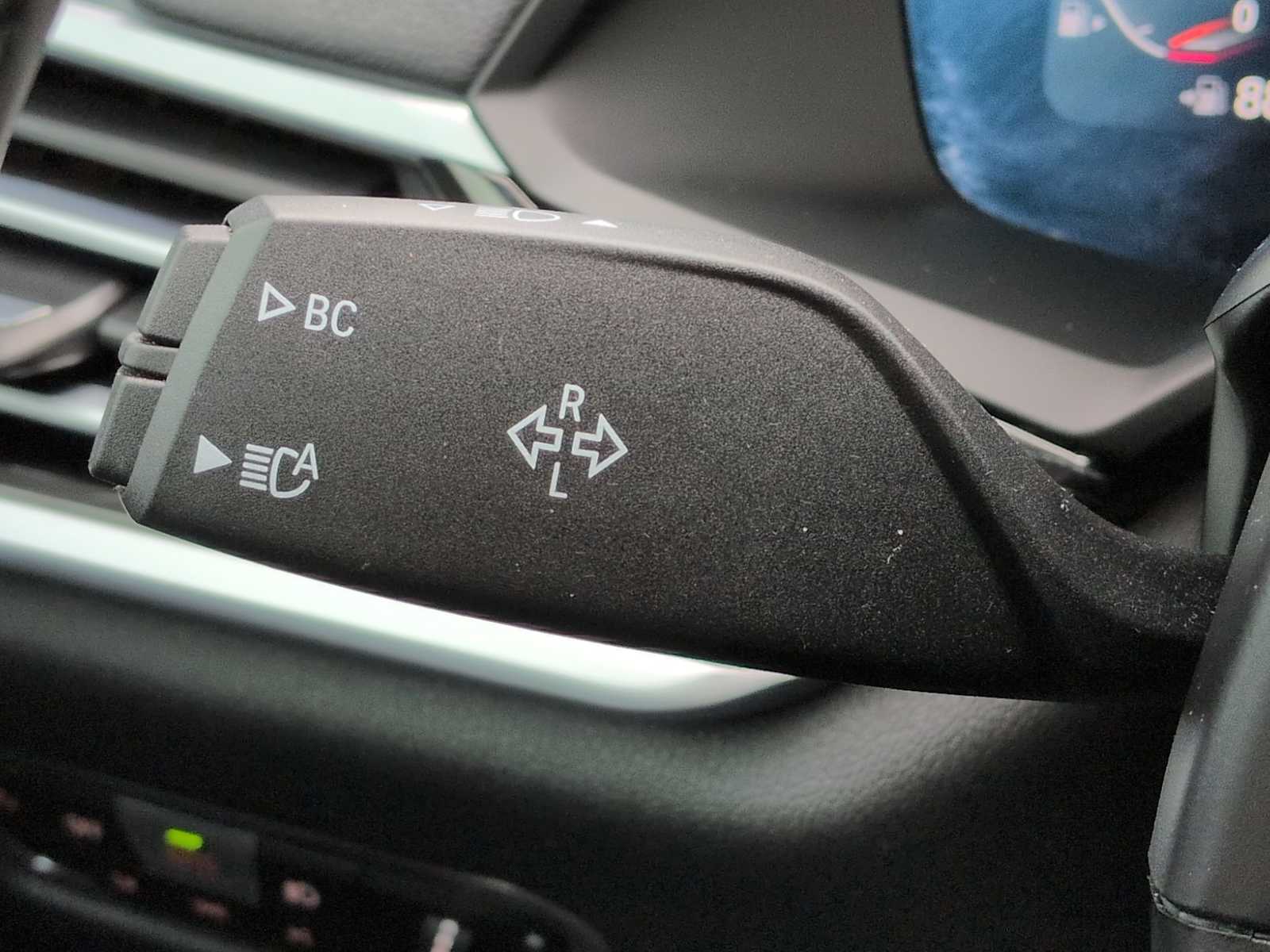 Thumbnail: 2022 BMW X7 - 28