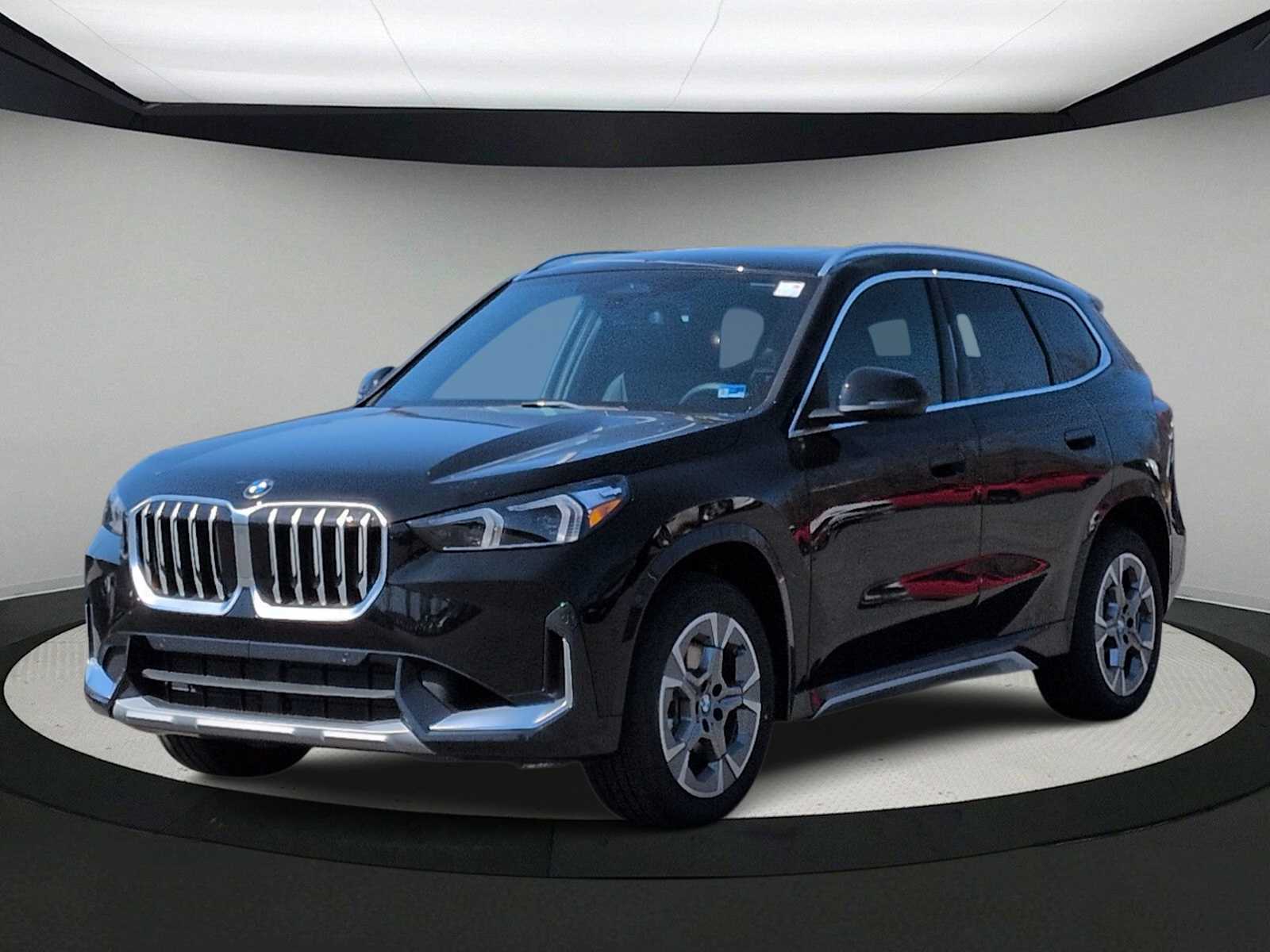 Thumbnail: 2026 BMW X1 - 4