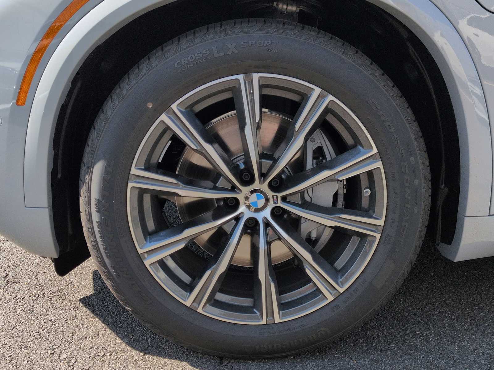 Thumbnail: 2026 BMW X5 - 14