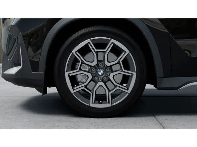 Thumbnail: 2027 BMW X1 - 7