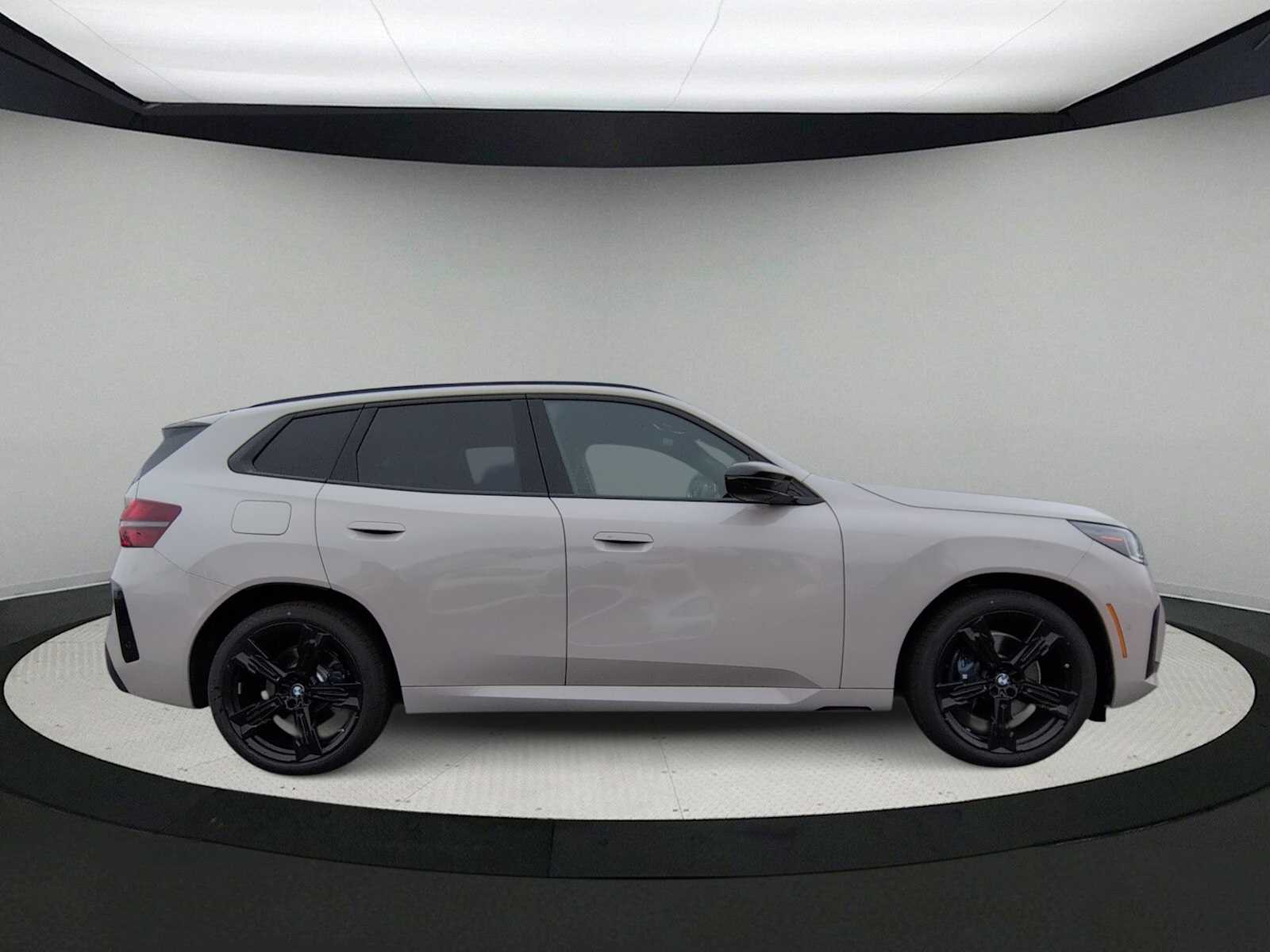 Thumbnail: 2026 BMW X3 - 9