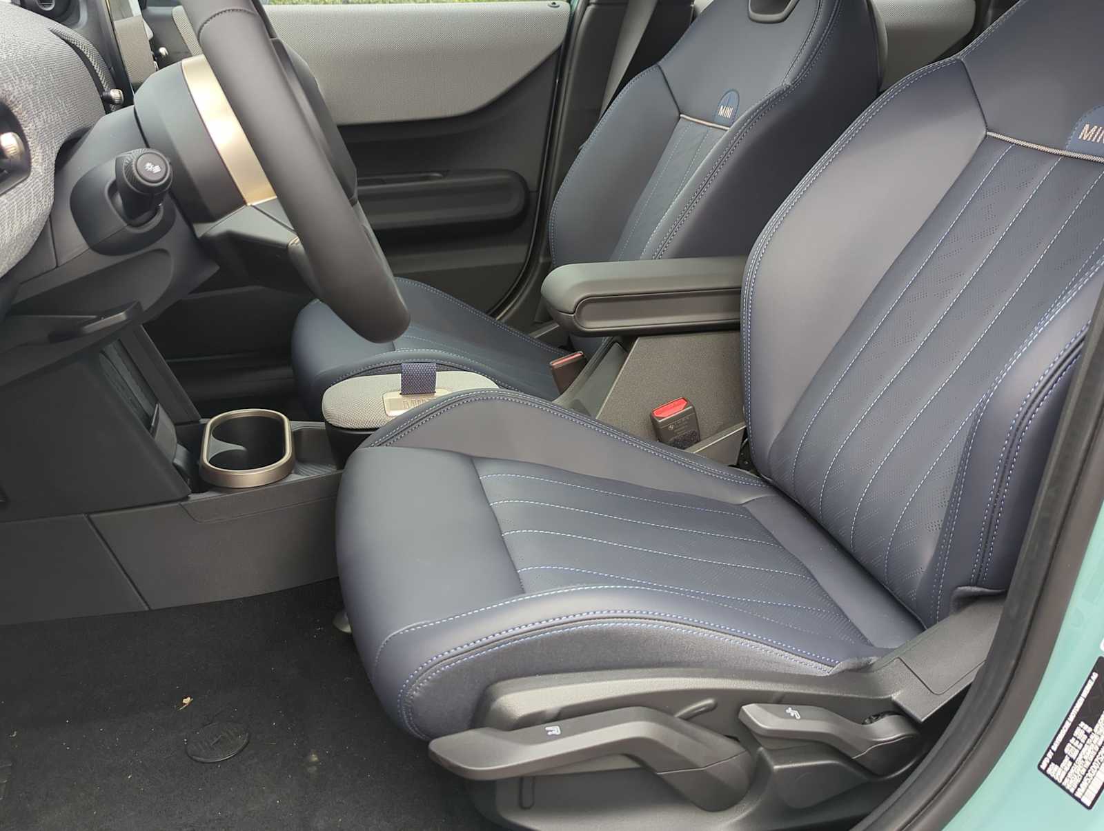 Thumbnail: 2025 MINI Cooper Hardtop - 16