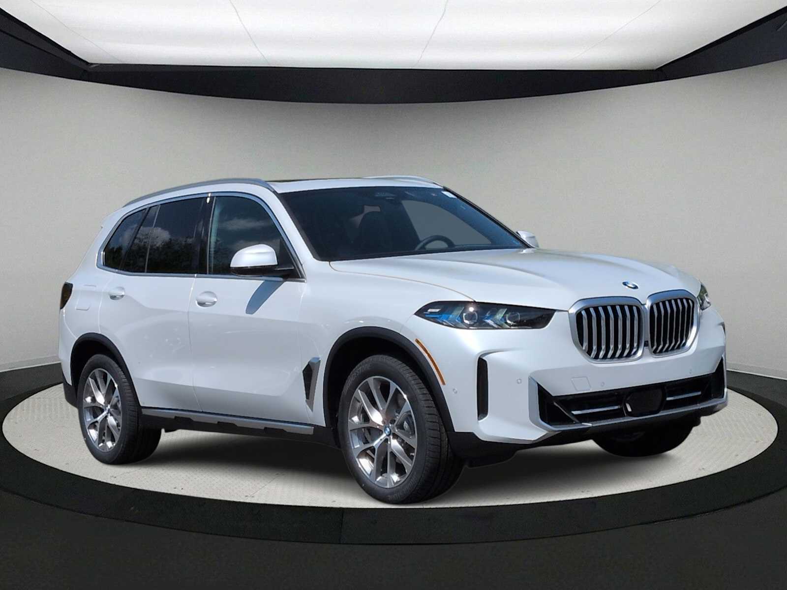 Thumbnail: 2026 BMW X5 - 2