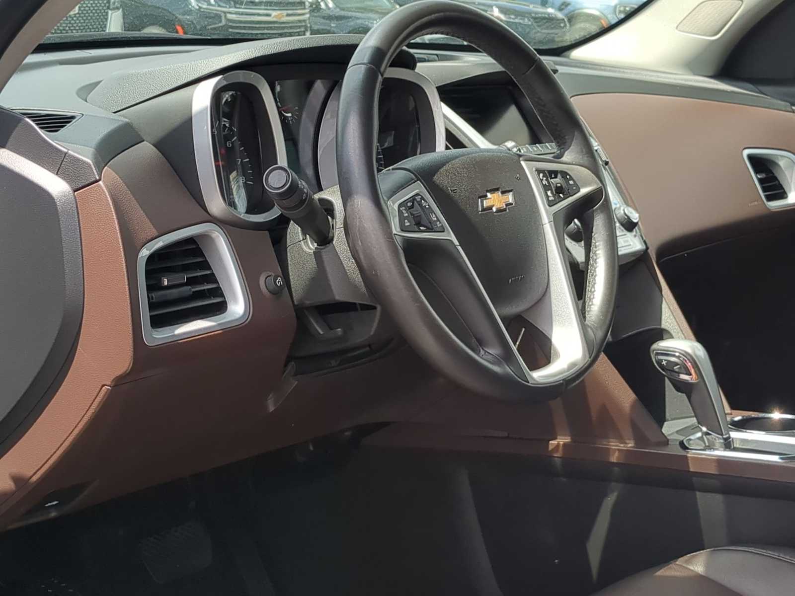 Thumbnail: 2015 Chevrolet Equinox - 10